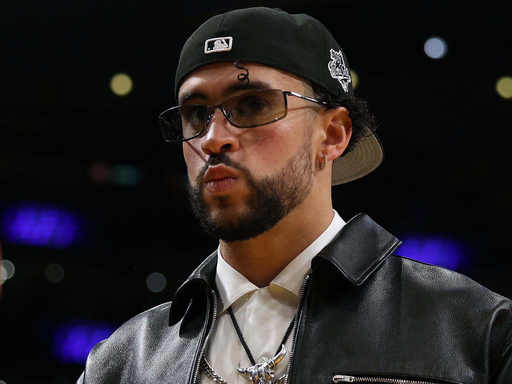 Bad Bunny attacks viral AI song: 'If you like that shit, you don't deserve to be my friends' | Culture | EL PAÍS English