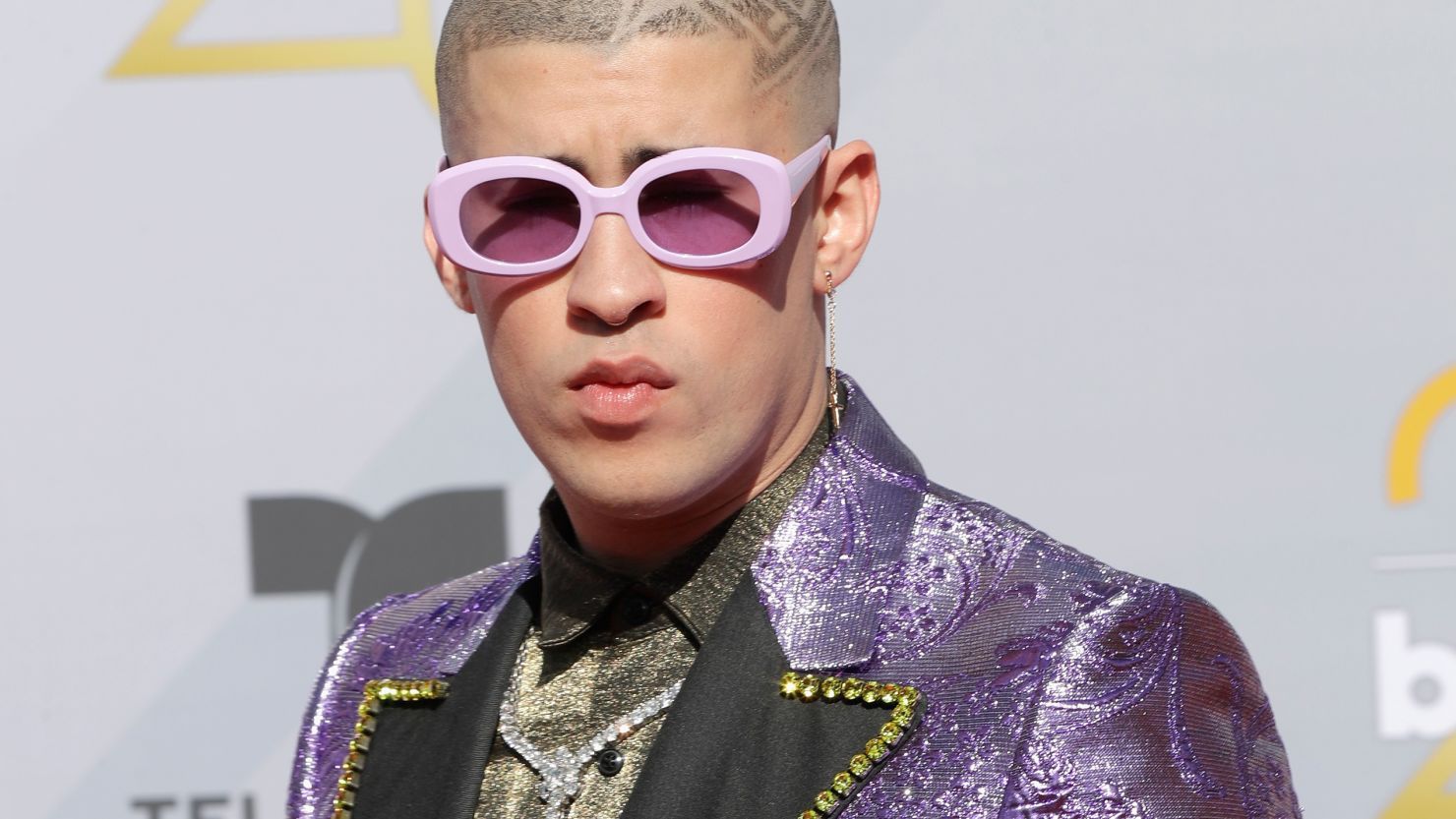 Bad Bunny drops new album, 'YHLQMDLG' | CNN