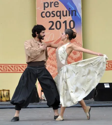 Cuatro bailarines y un cantante escobarense en la final del Pre ...