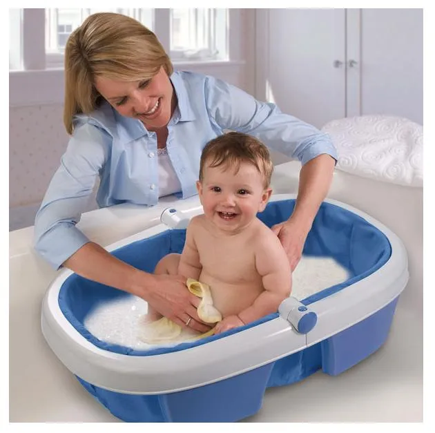 Le bain de bébé: conseils et accessoires