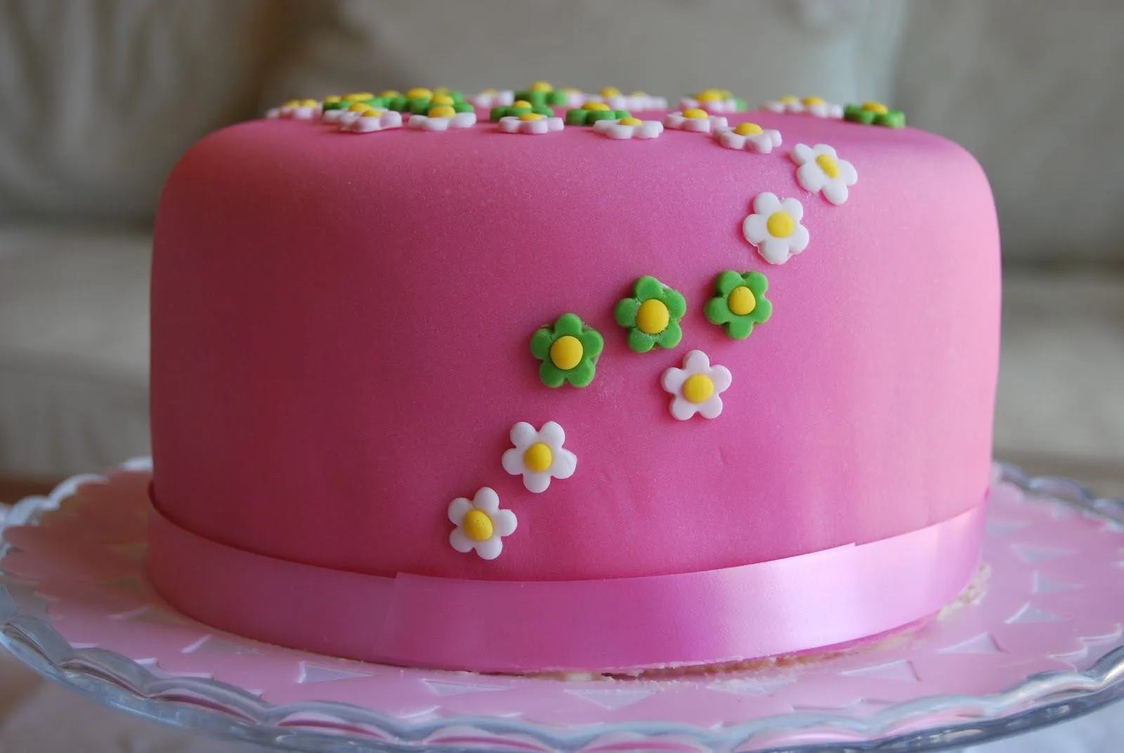 Baking & Cupcakeing: Happy flowers cake