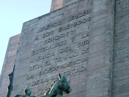 La bandera en busca de su historia. | La Terminal, ida y vuelta a ...