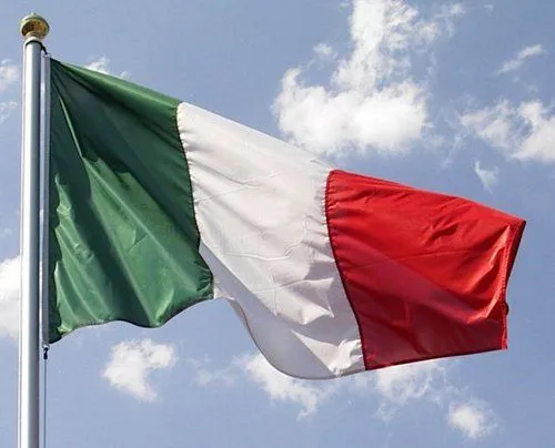 Bandera de Italia ondeando - Banderas del Mundo