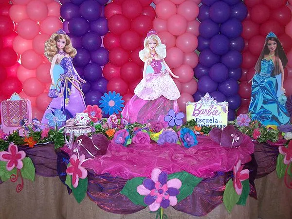 Decoraciónes de fiestas de barbie - Imagui