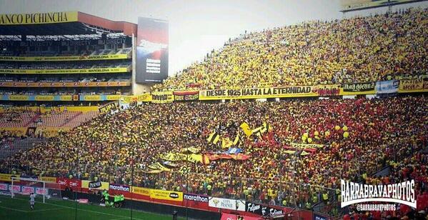 Barra Brava Photos on Twitter: "Sur Oscura [Barcelona Sc] hoy en ...