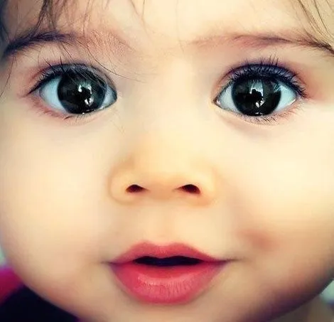 bebes morenos con ojos verdes - Buscar con Google | Adorables ...