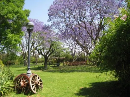 BELLOS JARDINES - Picture of Hacienda Tzintzimeo, Michoacan ...