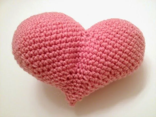 Bichus Amigurumis: Corazon Amigurumi Patron paso a paso
