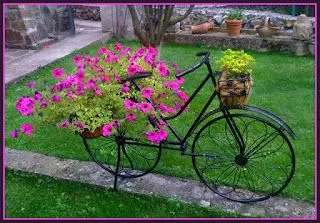 BICICLETAS viejas para decorar jardines, terrazas y parques ...