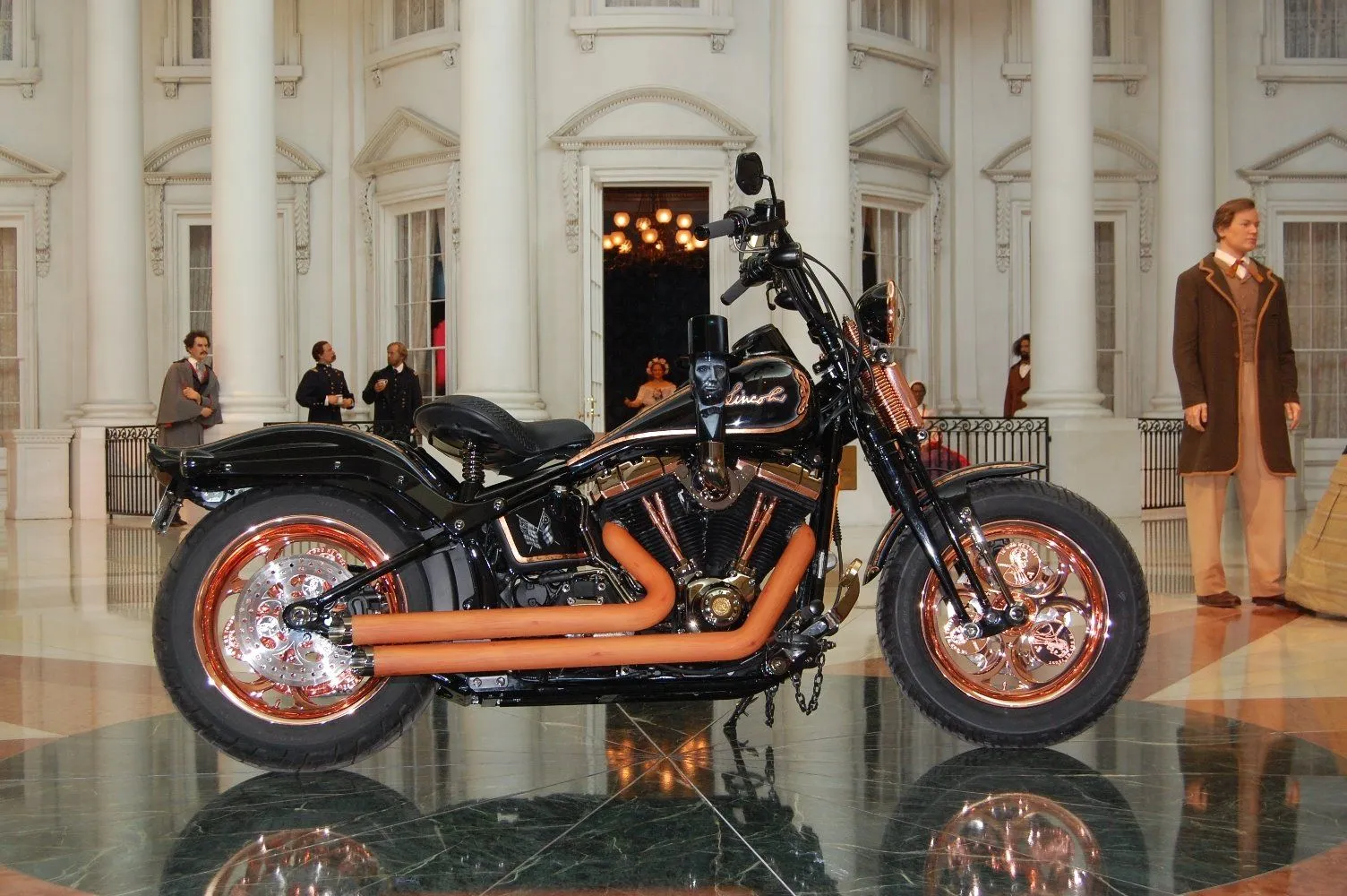 biker excalibur II: Harley-Davidson Abraham Lincolns.