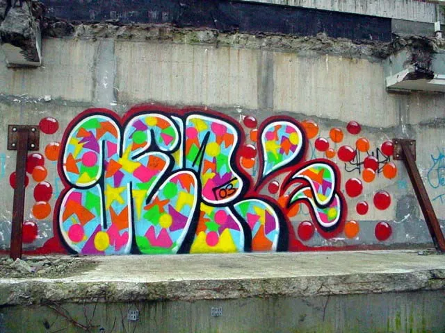 blocks este tipo de graffiti es con letras grandes y