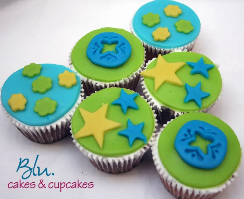 Blu Cakes & Cupcakes: CUPCAKE FONDANT