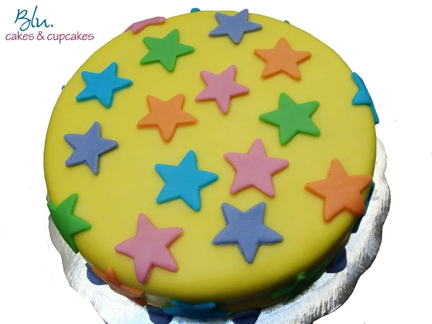 Blu Cakes & Cupcakes: PASTELES DE FONDANT