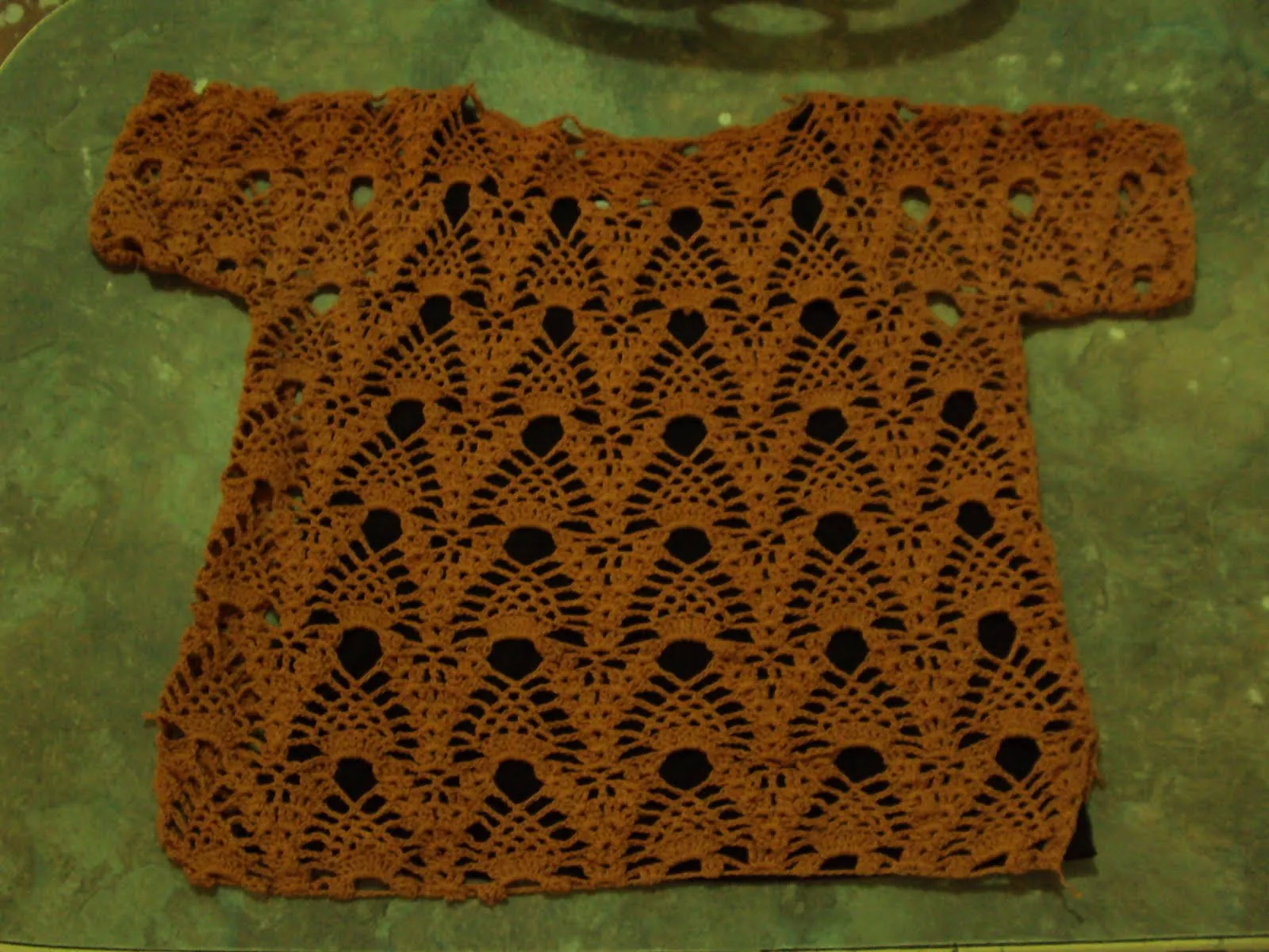 Blusas tejidas a crochet con piñas - Imagui