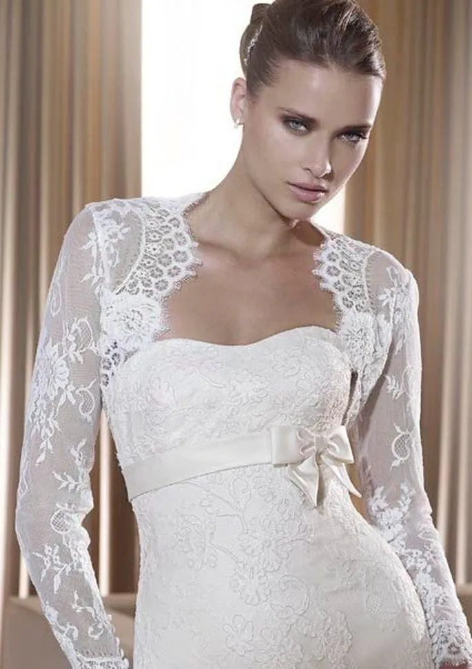 8 Boleros para novias Pronovias 2011