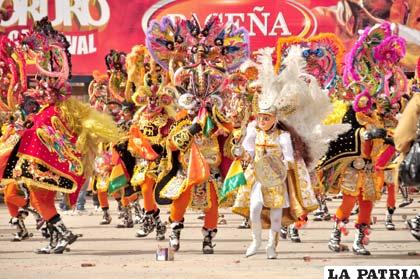 Bolivianos en el extranjero distorsionan danzas folklóricas del ...