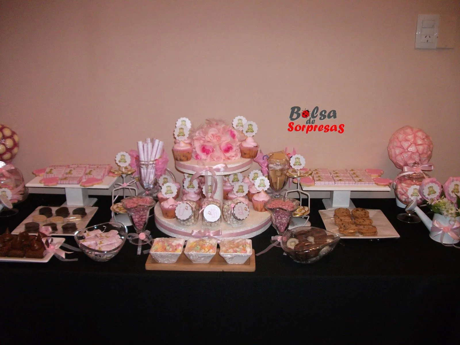 BOLSA DE SOPRESAS: Baby Shower de Lore esperando a Uma