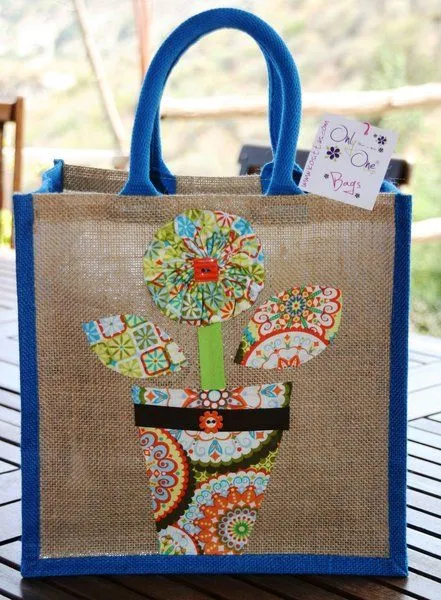 BOLSOS YUTE, DECORADOS CON FLORES DE TELA