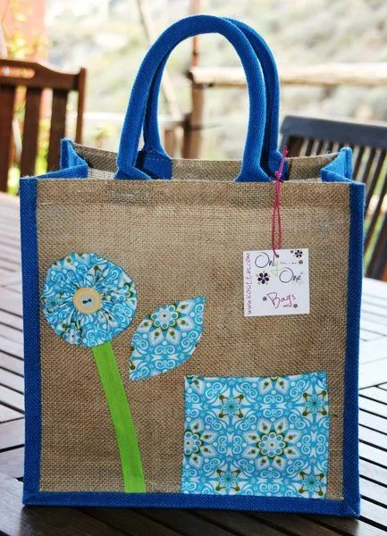 BOLSOS YUTE, DECORADOS CON FLORES DE TELA