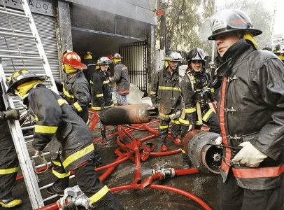 Bomberos en acción | Recurso educativo 46246 - Tiching - Tiching