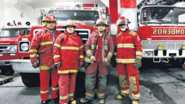 Los bomberos en todo el Perú trabajan en situaciones lamentables ...