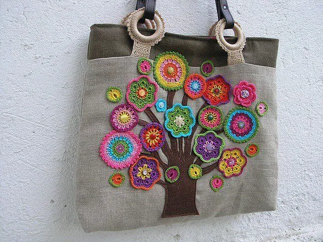 bonito bolso decorado con flores - El reino de las Mariposas