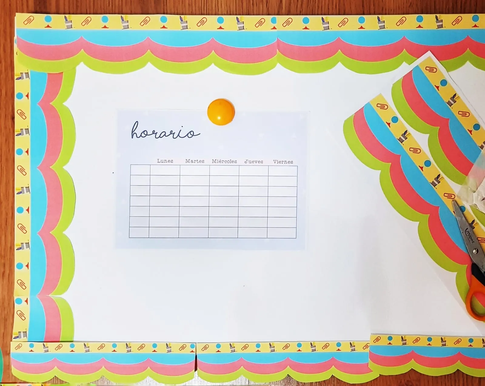 Bordes para decorar pizarras - Una Pizca de Educación | Familia · Maestros · Niños