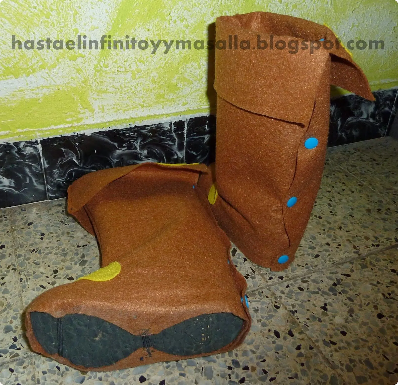 Botas piratas | Trajes de piratas caseros, Piratas, Trajes de vaqueros