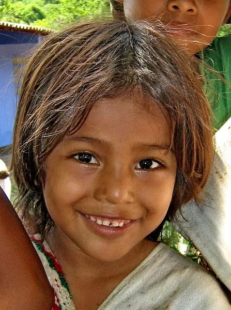  boy nino arhuaco tanto los ninos como las ninas tienen cabello largo ...