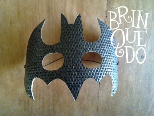 Brinquedo souvenir: Disfraces Batman en bolsa de papel (