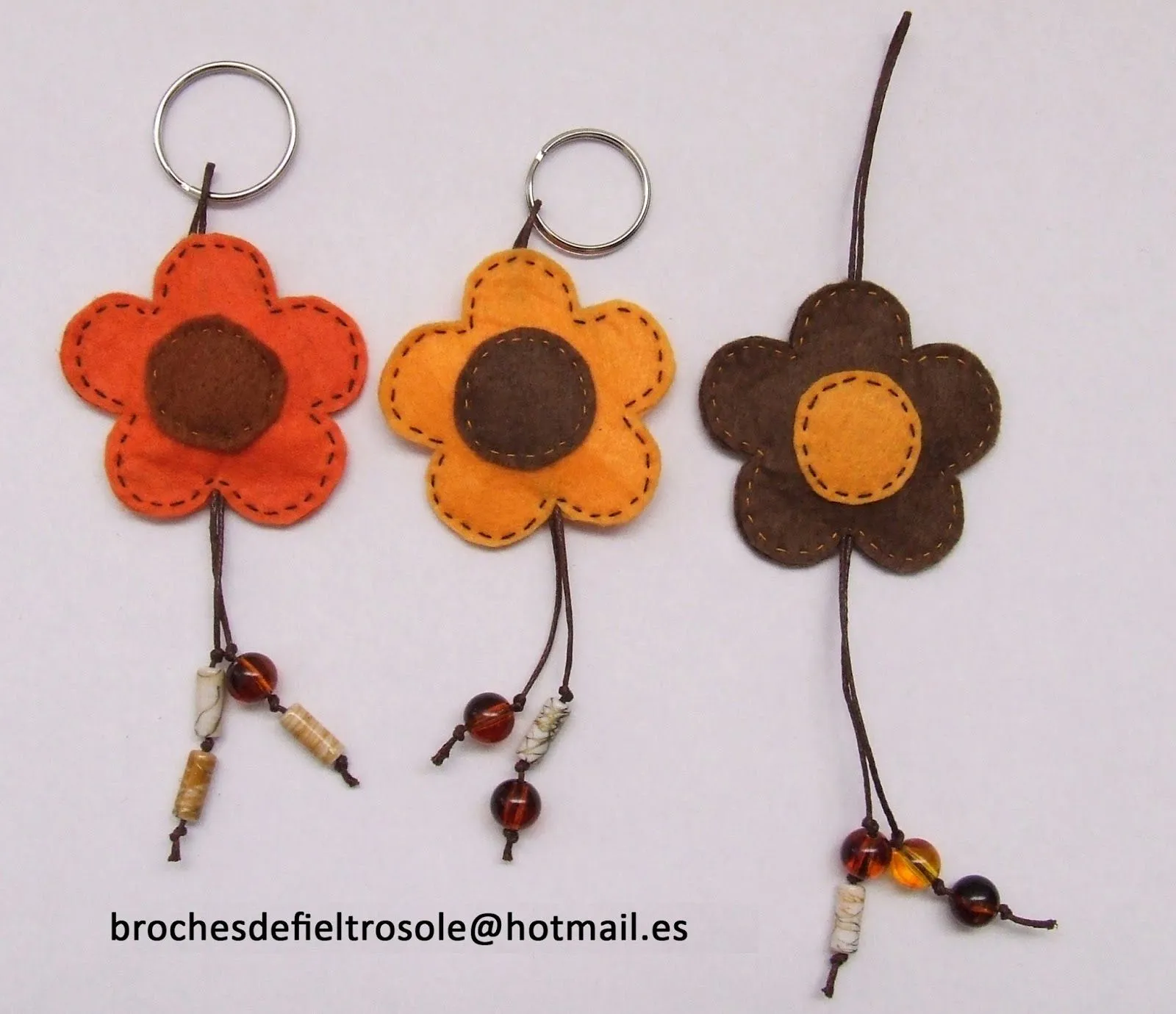 Broches de fieltro Sole: Llaveros de fieltro