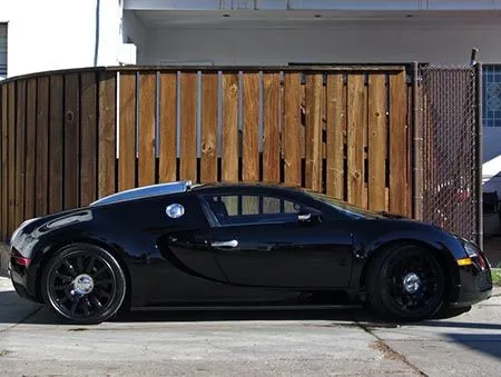 A la venta un Bugatti Veyron en eBay, galería completa de fotografías