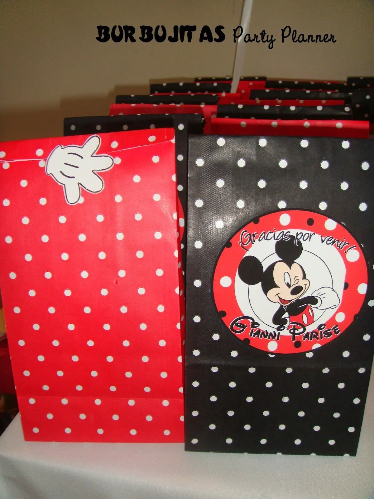 BURBUJITAS Party Planner: MICKEY MOUSE para el primer añito de Gianni