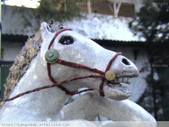 Caballo de Calesita -cabeza Daniel Bagnoli - Artelista.