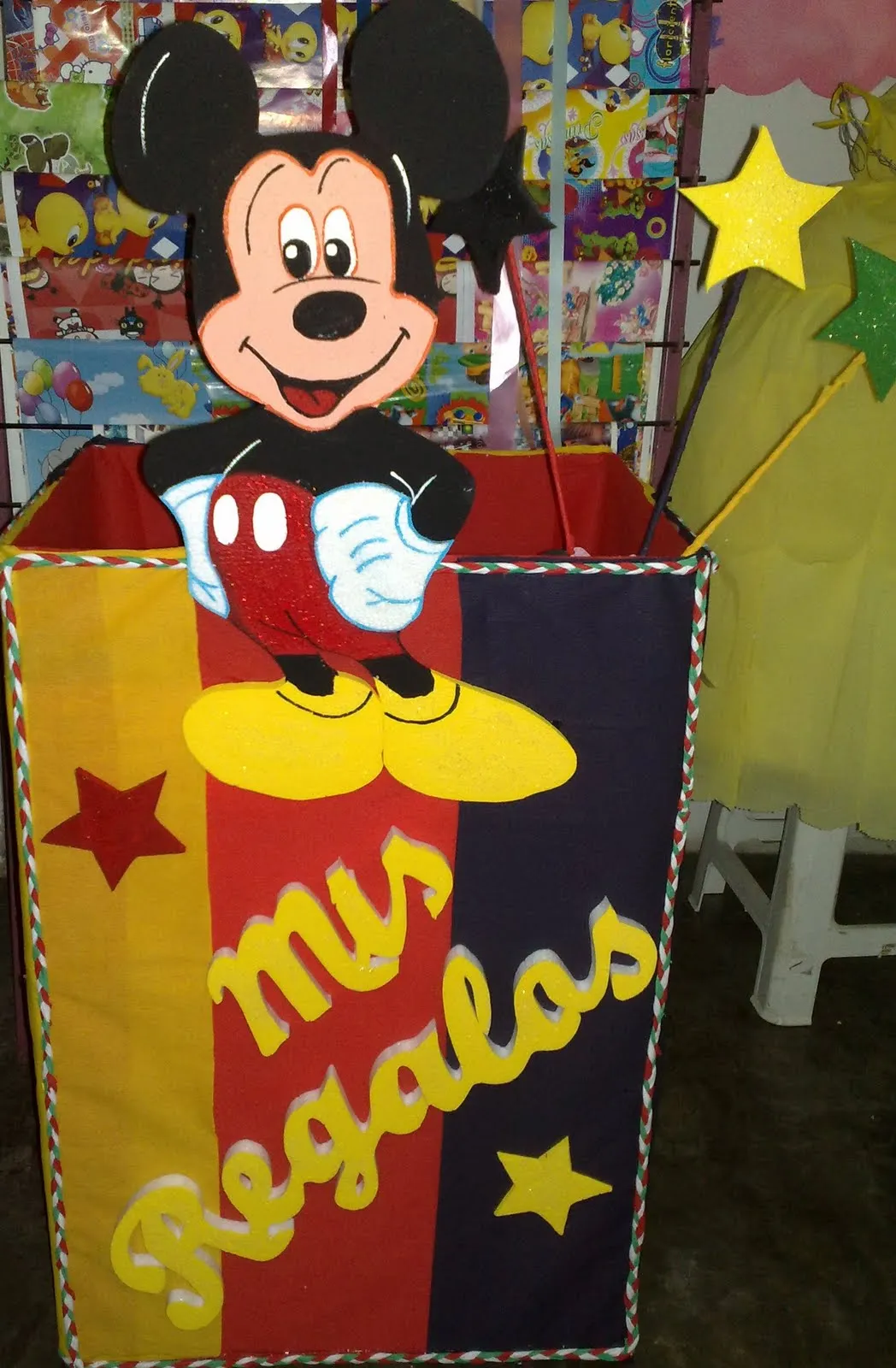 Caja para regalos Mickey Mouse - Imagui