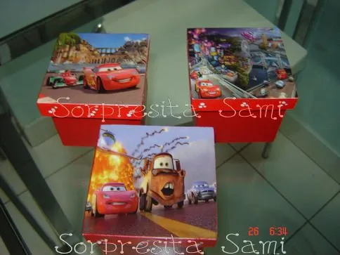 Cajitas en trupan de Cars 2 - SORPRESITA SAMI