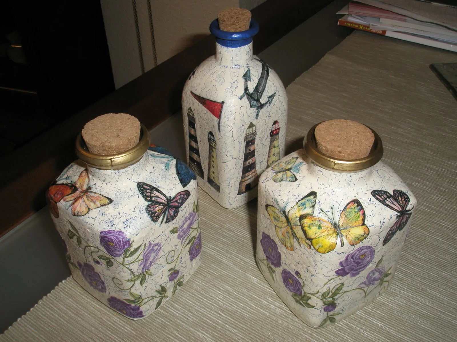 EL CAJON DE MANUALIDADES: BOTELLAS DECORADAS.