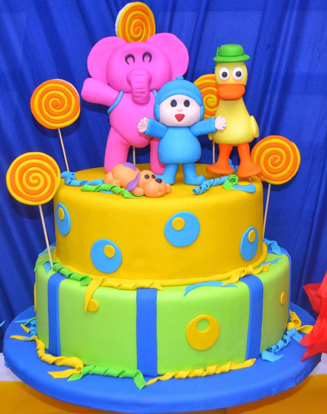 Cake & Cupcakes. Jane: Torta Pocoyo y sus amigos