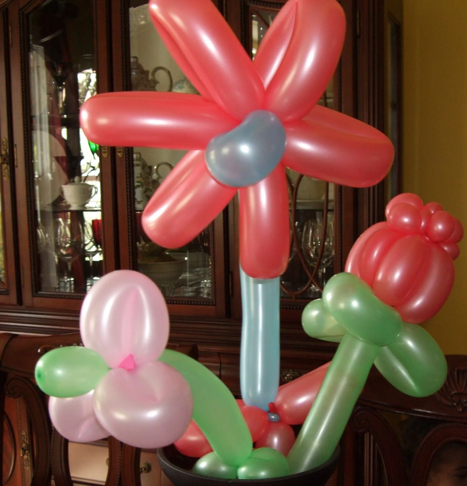 Como hacer arreglos con globos - Imagui