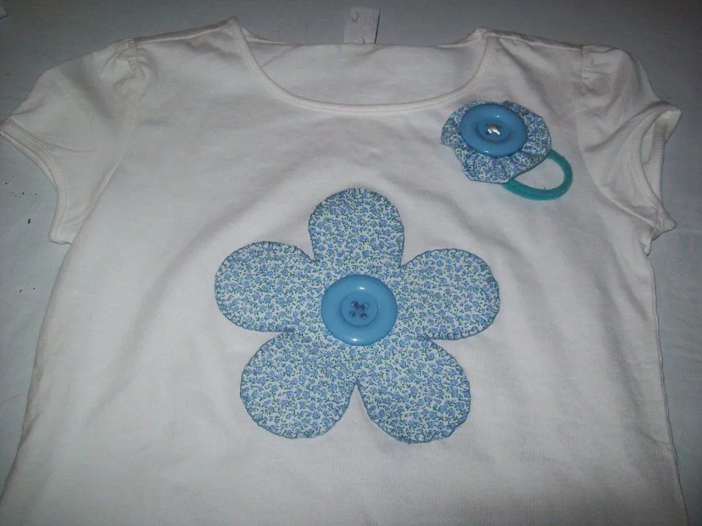 camiseta decorada con tela (3) | Aprender manualidades es facilisimo.