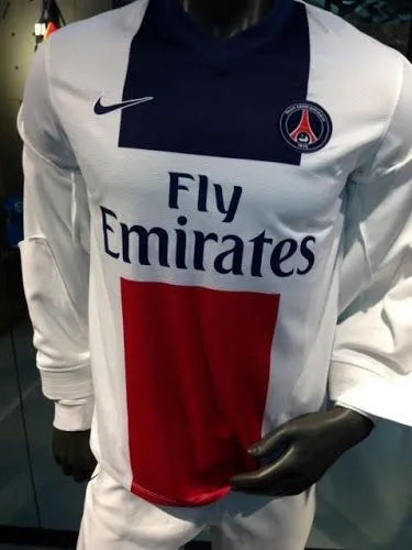 La nueva camiseta del PSG para la temporada 2013-2014 | Futbol de ...