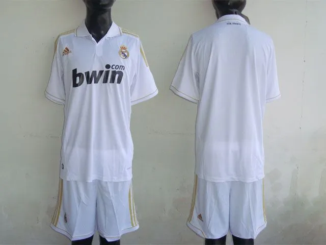 La Nueva Camiseta del Real Madrid 2011-2012 | Every Futbol