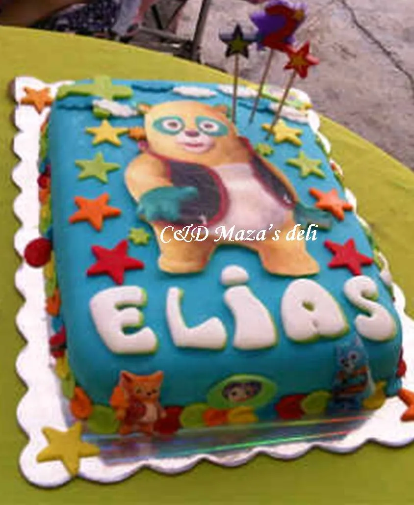 C&D Mazas Deli: Torta decorada Oso Agente Especial