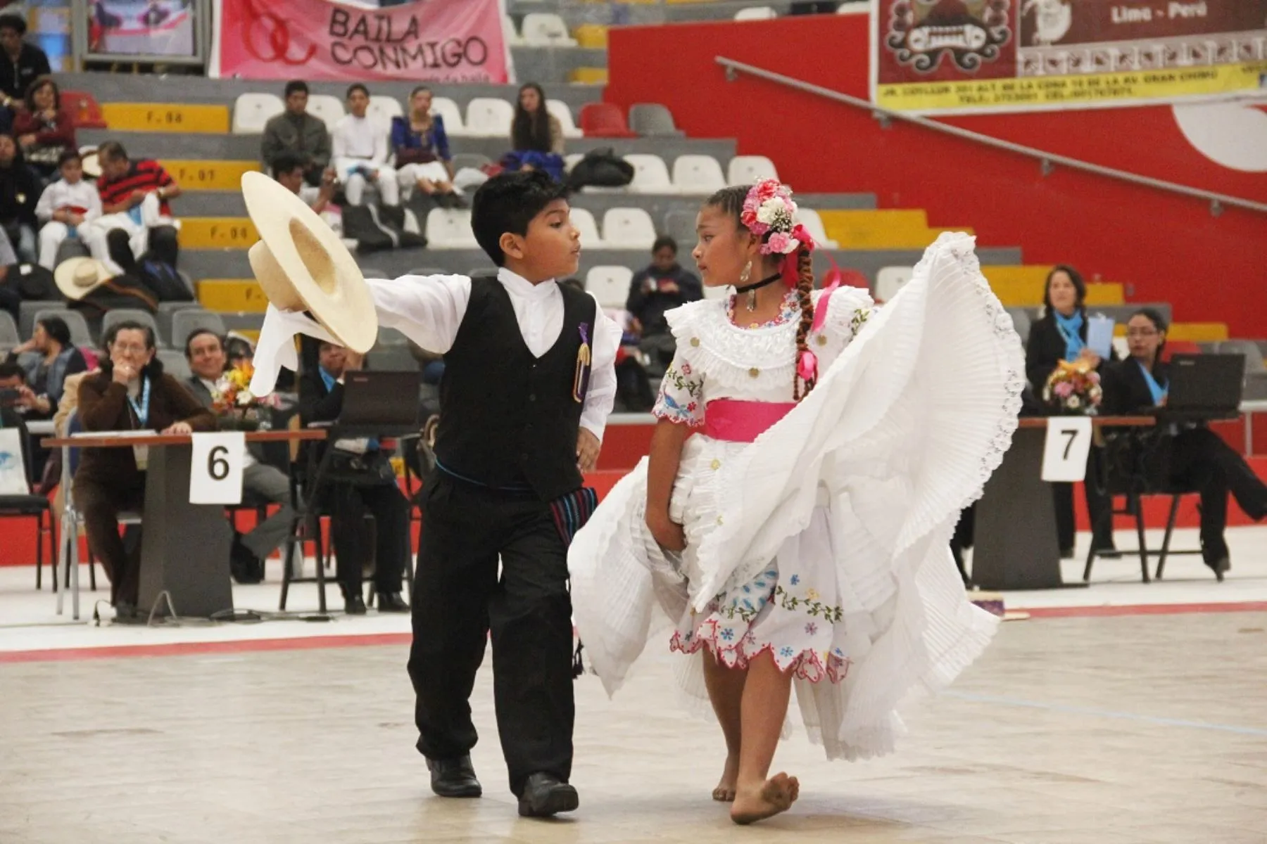 Campeones se lucen en V Concurso de Marinera Norteña en San Borja |  Noticias | Agencia Peruana de Noticias Andina