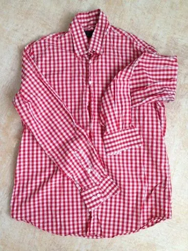 Cande Cosas: Vestido de niña fácil, reciclando una camisa de hombre.