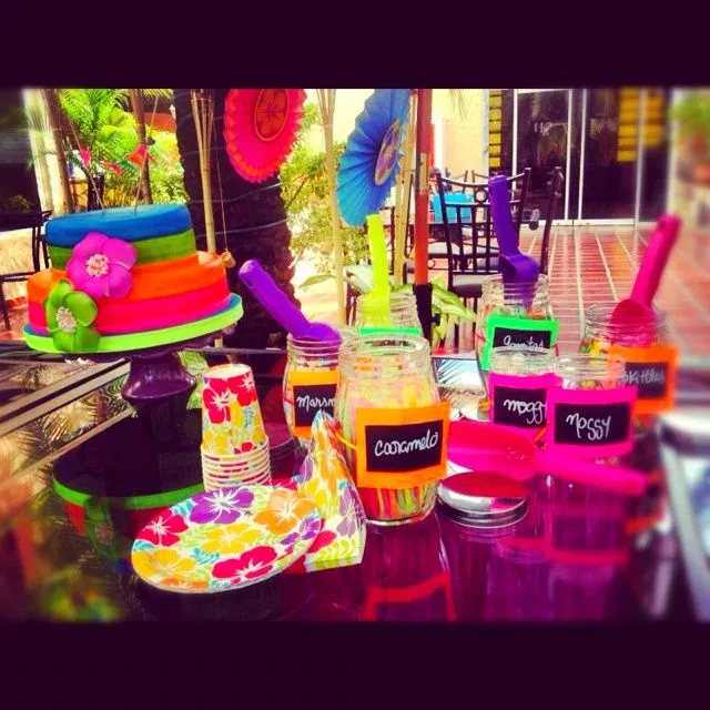 Candy Bar| Cute Idea. Hawaiano| Kids party | Eventos Área Gourmet ...