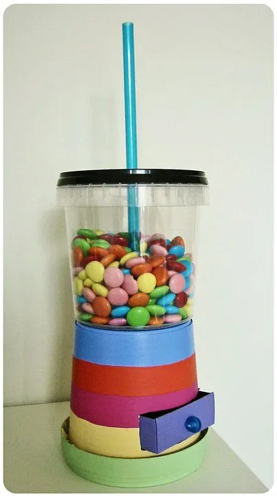 Candy Shake: Dispensador de dulces | Manualidades MichiLolxD