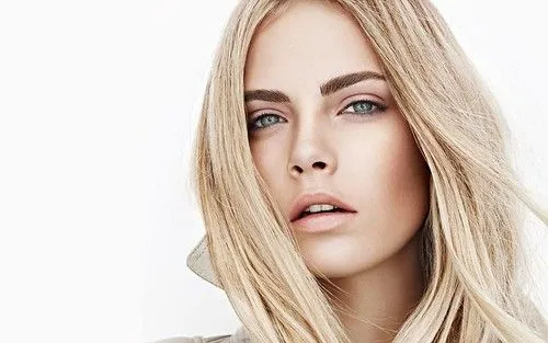 CARA DELEVINGNE MODELO DEL AÑO | FASHIONTOTAL.NET