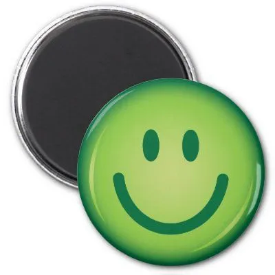 Cara sonriente sonriente verde feliz imán para frigorifico de Zazzle.