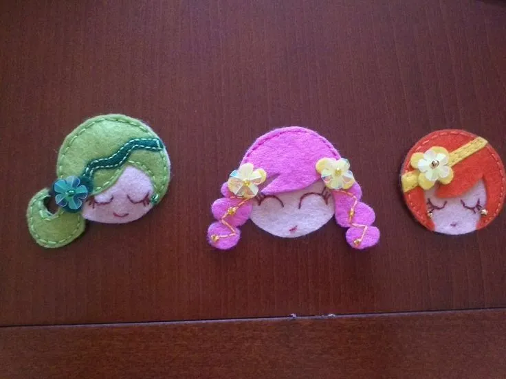 Caras de fieltro. Broches. Junio 2013. Feutrine | Crafty - Felt ...
